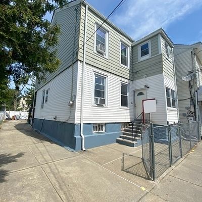 371 Totowa Ave., Paterson City, NJ 07502