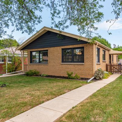 3828 N 98 Th St, Milwaukee, WI 53222