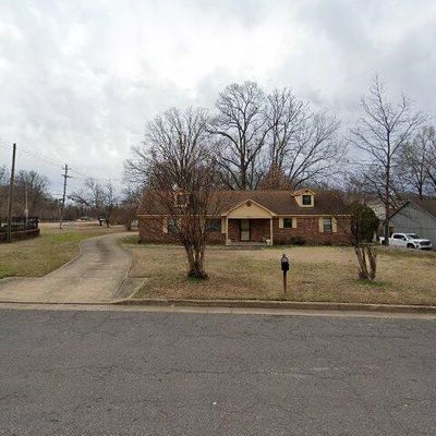 3848 Lakehurst Dr, Memphis, TN 38128