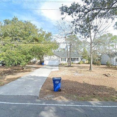 385 Sloop Point Rd, Hampstead, NC 28443