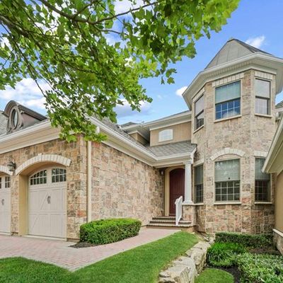 39 Windsor Ln, Ramsey, NJ 07446