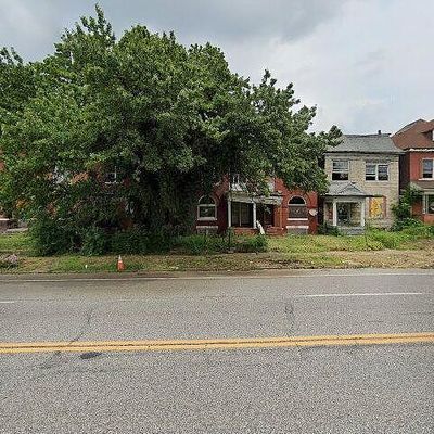 4571 Page Blvd, Saint Louis, MO 63113