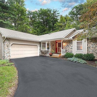 47 White Pine Dr, Orrtanna, PA 17353