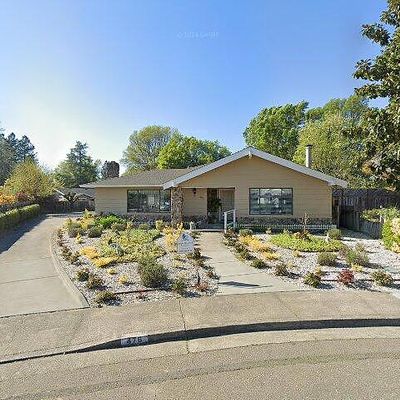 476 Eileen Dr, Sebastopol, CA 95472