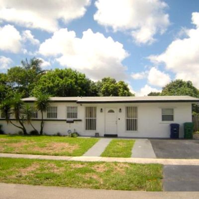 4810 Nw 11 Th Pl, Lauderhill, FL 33313