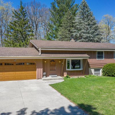 4858 Cedar Hills Dr, Slinger, WI 53086