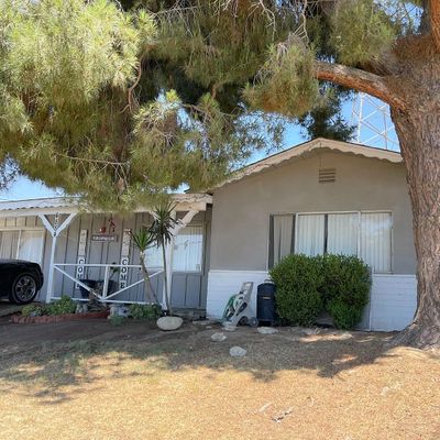 4884 Greenview Ln, Bakersfield, CA 93308