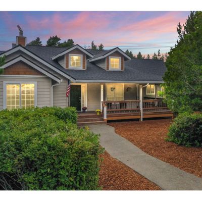 4911 Windjammer Way, Florence, OR 97439