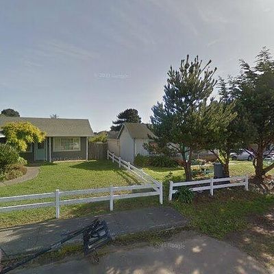 493 Reddy Ave, Crescent City, CA 95531