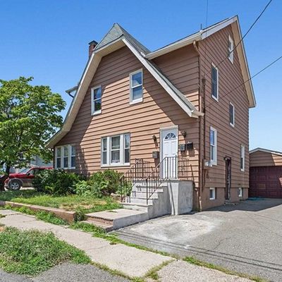 5 Garfield Pl, Totowa, NJ 07512