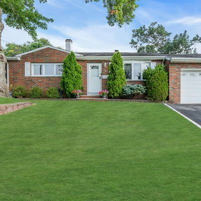 50 Coral Dr, Hazlet, NJ 07730