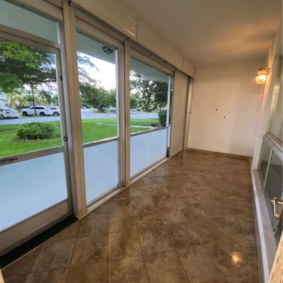 500 S Luna Ct, Hollywood, FL 33021