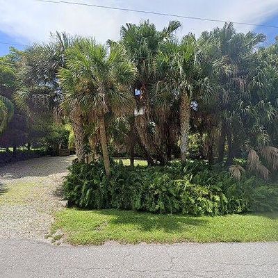 5060 Lemon Bay Dr, Venice, FL 34293