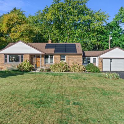 425 N Beaumont Ave, Brookfield, WI 53005