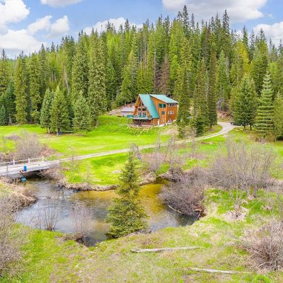 4251 Squaw Valley Rd, Priest River, ID 83856