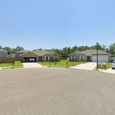 427 W Petunia Dr, Long Beach, MS 39560