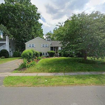 43 Old Meadow Rd, West Hartford, CT 06117