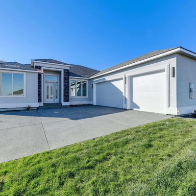 4443 Cowlitz Blvd, Richland, WA 99352