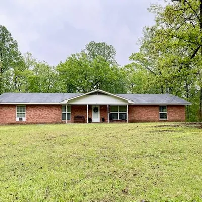 54 Oak Ln, Louisville, MS 39339