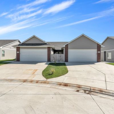 5460 5462 N Colburn Ct, Bel Aire, KS 67067