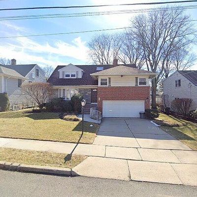 552 Maitland Ave, Teaneck, NJ 07666