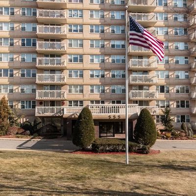 555 North Avenue #11 U, Fort Lee, NJ 07024