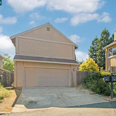 555 Willow Ct, Benicia, CA 94510