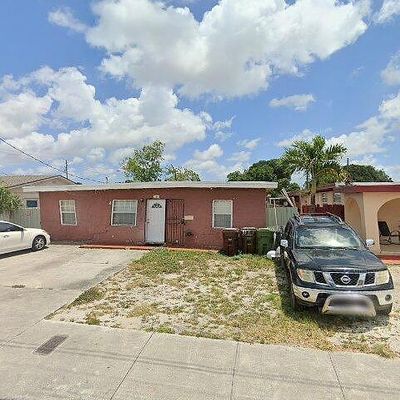 5561 E 4 Th Ave, Hialeah, FL 33013