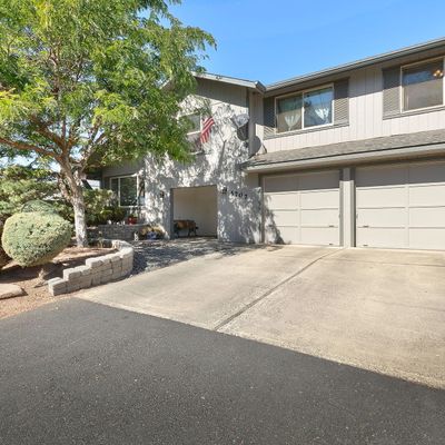 5707 Bitterroot Ln, Yakima, WA 98908