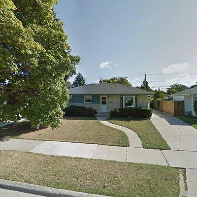 5736 S Indiana Ave, Cudahy, WI 53110