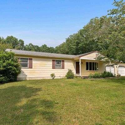 5823 Peach St, Mays Landing, NJ 08330