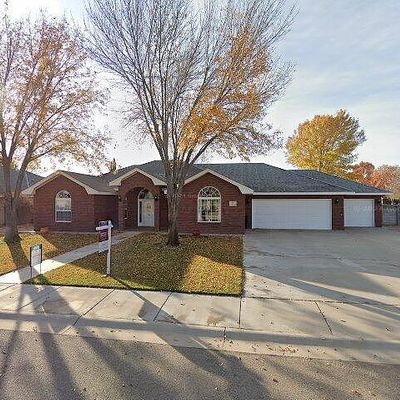 6 Jenny Ln, Roswell, NM 88201