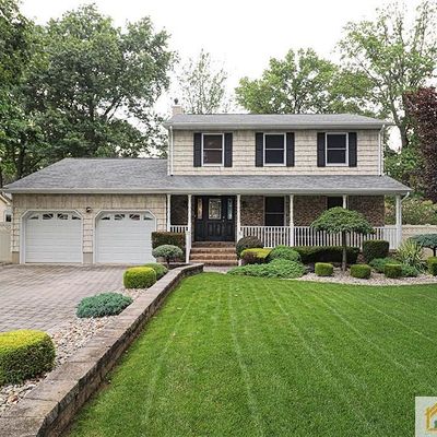 6 Rockoff Ct, Edison, NJ 08837