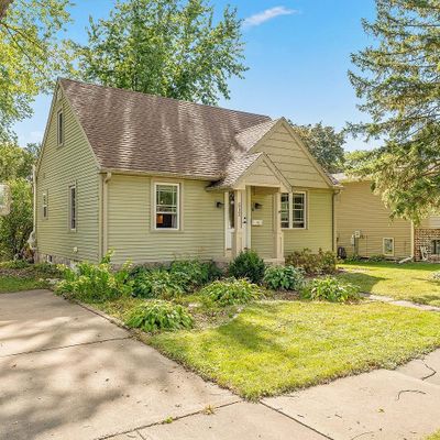 512 11 Th St, Baraboo, WI 53913