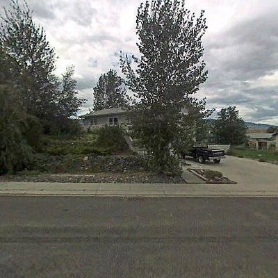 513 9 Th St, Cody, WY 82414