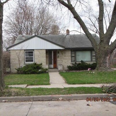 5150 N 61 St St, Milwaukee, WI 53218