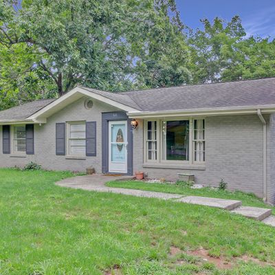 516 Rosewood Dr, Clarksville, TN 37043