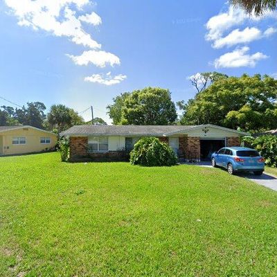 517 Gertrude Ln, South Daytona, FL 32119