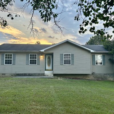 53 N E St, Hillsboro, TN 37342