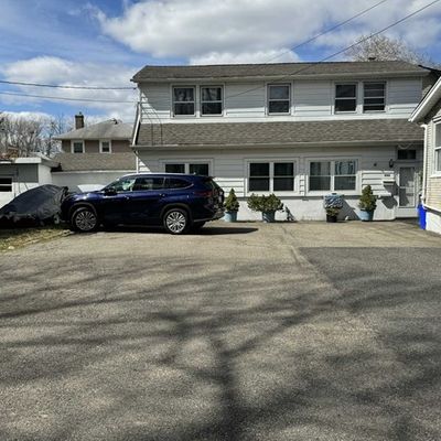 535 Lowe Ave, Ridgefield, NJ 07657