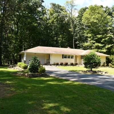 64 Johanna Farms Rd, Raritan Twp., NJ 08822