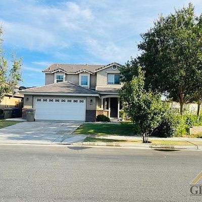 6423 Pennsylvania Way, Bakersfield, CA 93313