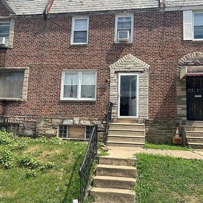 6627 Sylvester St, Philadelphia, PA 19149