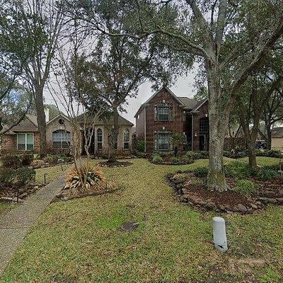 6653 Camptown Cir, Houston, TX 77069