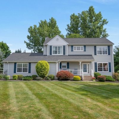 7 Canterbury Ln, Hackettstown, NJ 07840