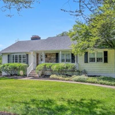 7 Fawn Dr, Montville, NJ 07045