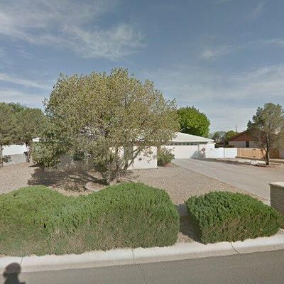 702 Golondrina Dr, Roswell, NM 88201