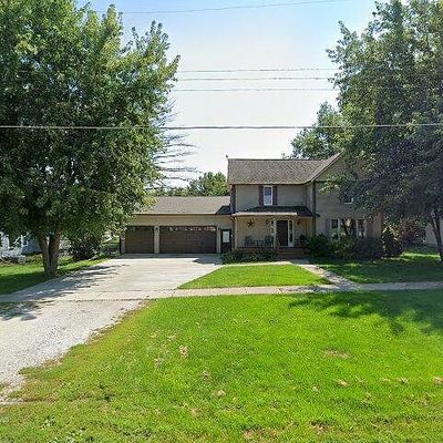 706 W Edgington St, Reynolds, IL 61279