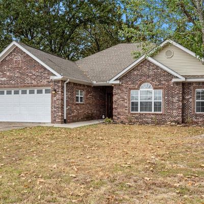 601 Comanche Dr, Gentry, AR 72734