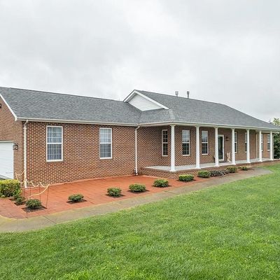 605 Parishville Rd, Gore, VA 22637